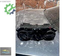 Jetta-Golf5 2006-2010 Çıkma Klima Kontrol Paneli
