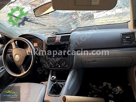 Volkswagen Jetta Torpido çıkma parça