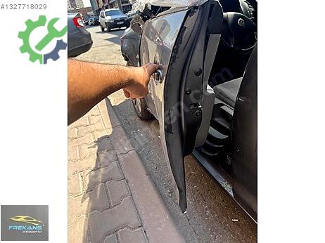 Volkswagen Jetta Sol Ön Kapı çıkma parça