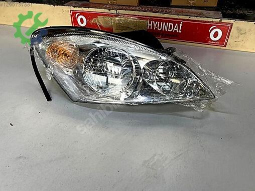 Kia Cee'd Sağ Ön Far çıkma parça