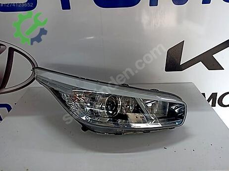 Kia Cee'd Sağ Ön Far çıkma parça