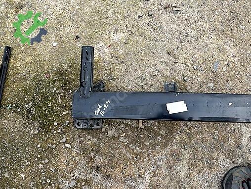 Kia Cee'd Ön Tampon Demiri çıkma parça