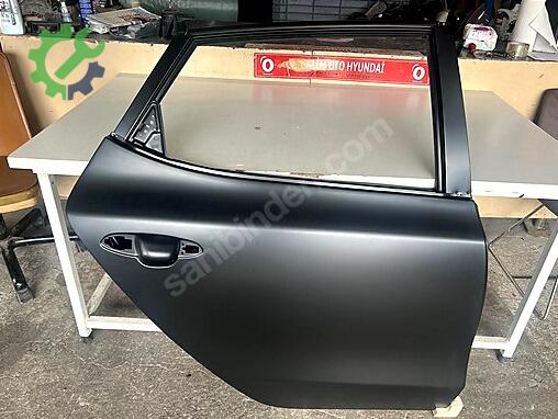 Kia Cee'd Sağ Arka Kapı çıkma parça