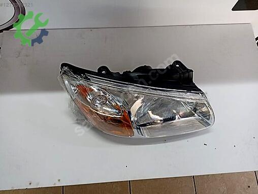 Kia Cerato Sağ Ön Far çıkma parça