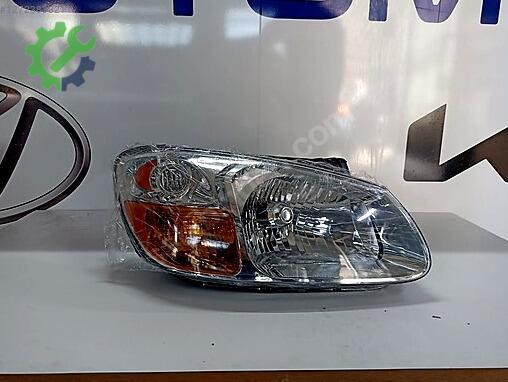 Kia Cerato Sağ Ön Far çıkma parça