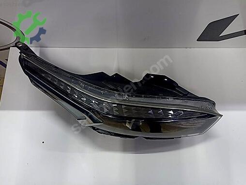 Kia Cerato Sağ Ön Far çıkma parça