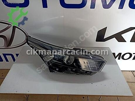 Kia Cerato Sağ Ön Far çıkma parça