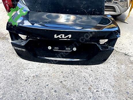 Kia Cerato Bagaj Kapağı çıkma parça