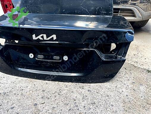 Kia Cerato Bagaj Kapağı çıkma parça