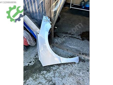 Kia Cerato Sağ Ön Çamurluk çıkma parça