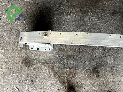 Kia EV9 Ön Tampon Demiri çıkma parça