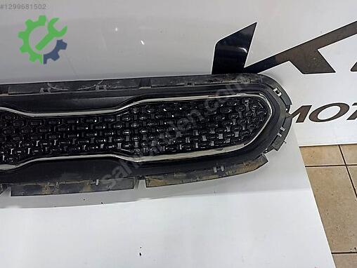 Kia Niro Ön Panjur çıkma parça