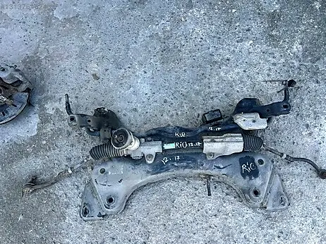 Kia Rio Ön Travers çıkma parça