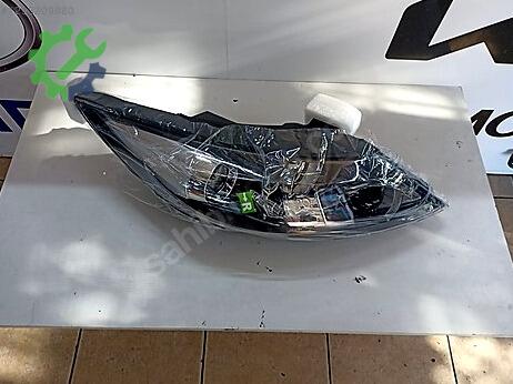 Kia Sportage Sağ Ön Far çıkma parça