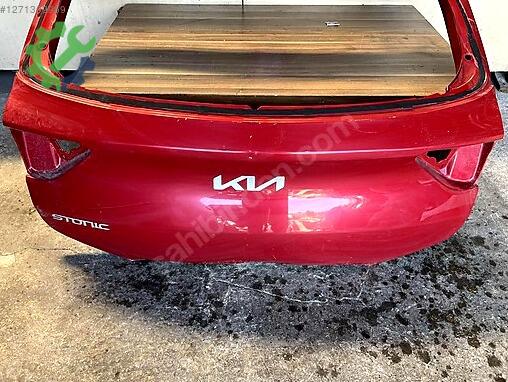 Kia Stonic Bagaj Kapağı çıkma parça