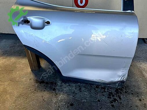 Kia Stonic Sağ Arka Kapı çıkma parça