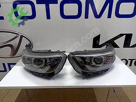 Kia Stonic Sağ Ön Far çıkma parça