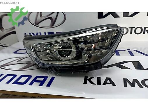 Kia Stonic Sağ Ön Far çıkma parça