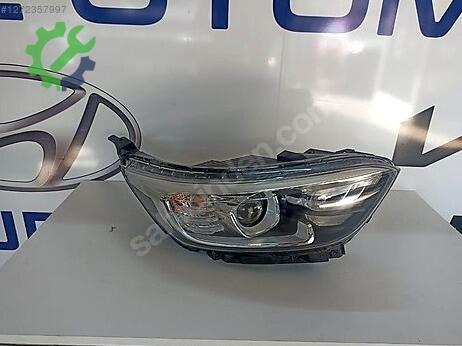 Kia Stonic Sağ Ön Far çıkma parça