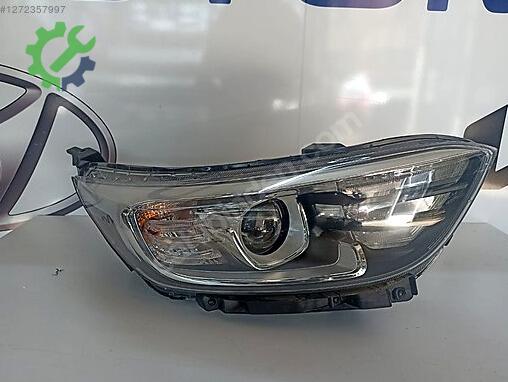 Kia Stonic Sağ Ön Far çıkma parça