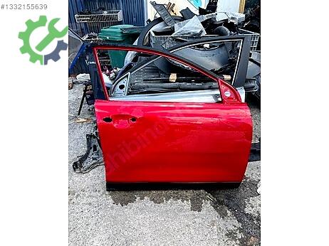 Kia Stonic Sağ Ön Kapı çıkma parça