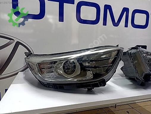 Kia Stonic Sağ Ön Far çıkma parça