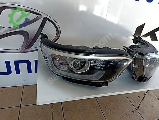 Kia Stonic Sağ Ön Far çıkma parça