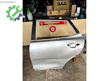 Kia Stonic Sol Arka Kapı çıkma parça