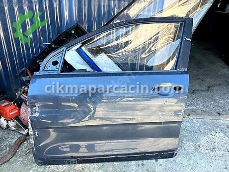 Kia Stonic Sol Ön Kapı çıkma parça