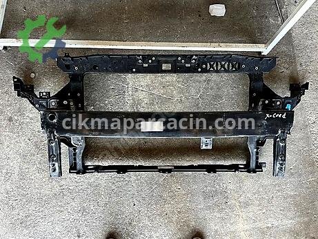 Kia Xceed Ön Tampon Demiri çıkma parça