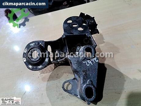 Volkswagen Passat Motor Takozu & Kulağı çıkma parça