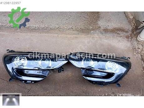 Renault Megane Sağ Ön Far çıkma parça