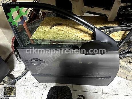 Renault Megane Sağ Ön Kapı çıkma parça