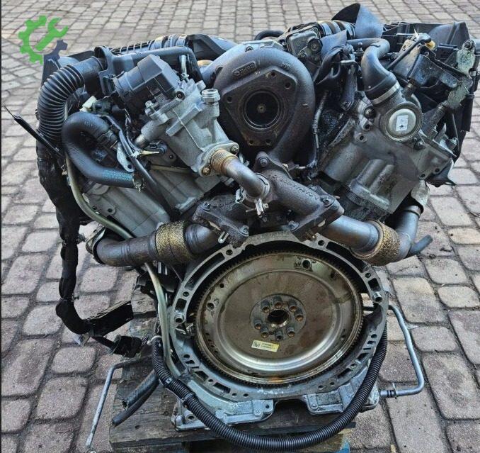 Mercedes-Benz E Serisi Sandık Motor çıkma parça