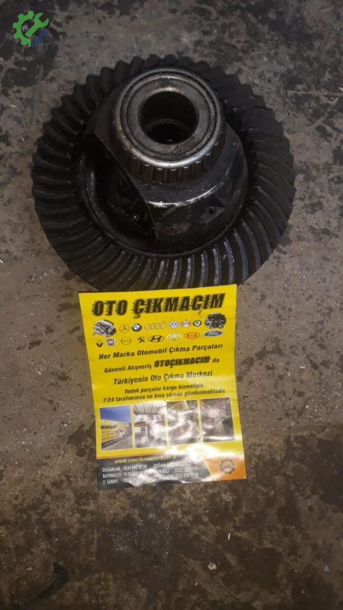 Mercedes-Benz Sprinter Arka Defransiyel çıkma parça