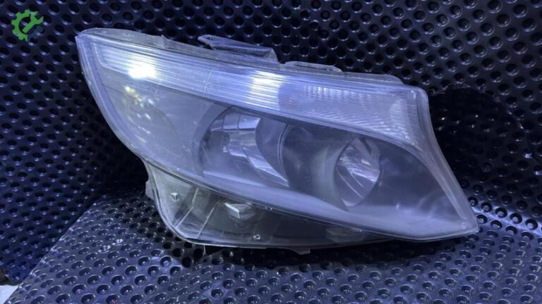Mercedes-Benz Vito Far çıkma parça