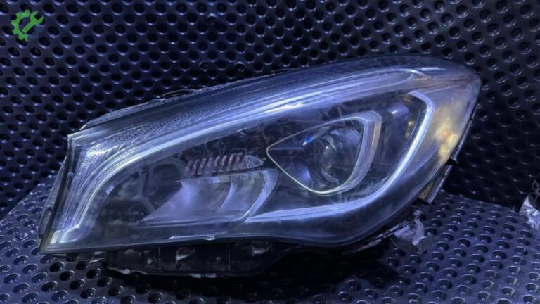 Mercedes-Benz CLA Far çıkma parça