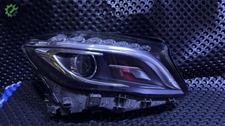 Mercedes-Benz GLA Far çıkma parça
