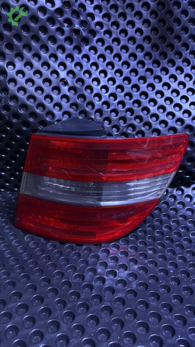 Mercedes-Benz A Serisi Sağ Stop çıkma parça