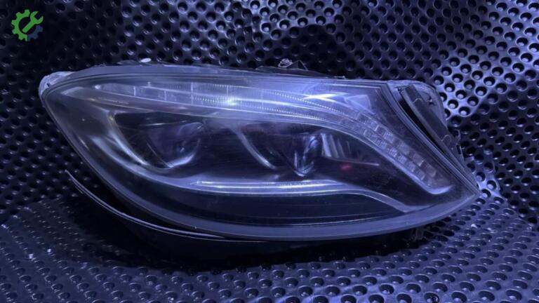 Mercedes-Benz S Serisi Far çıkma parça