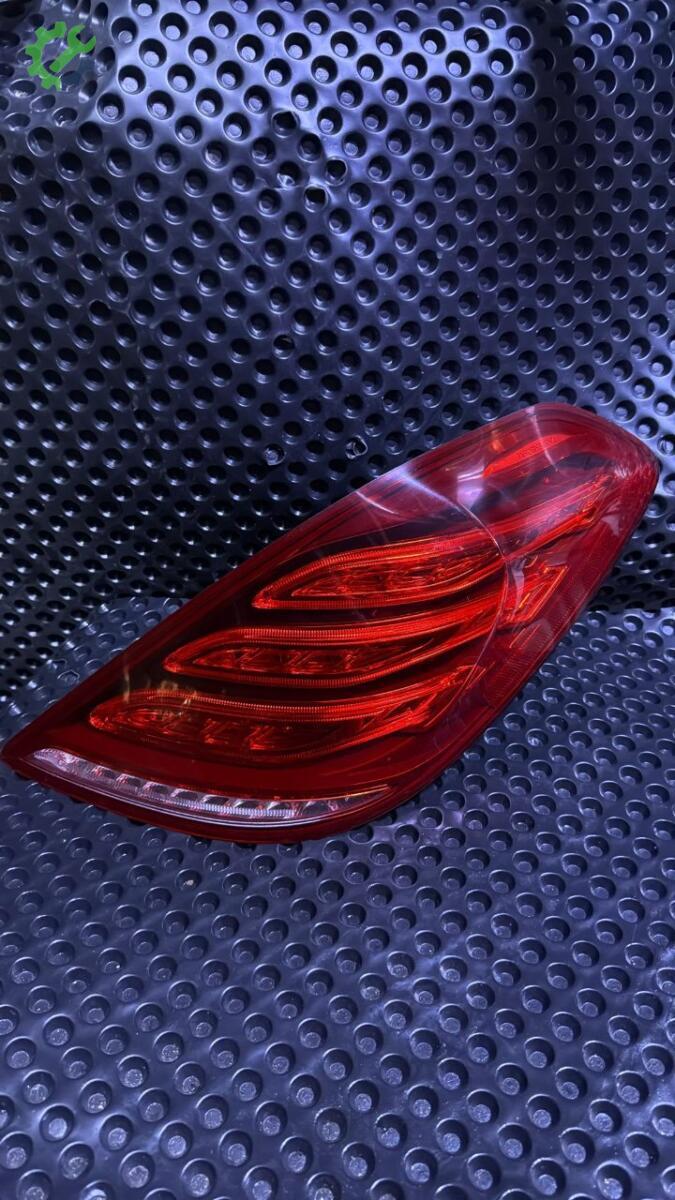Mercedes-Benz S Serisi Sağ Stop çıkma parça