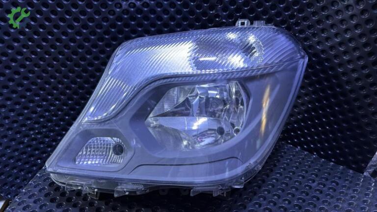 Mercedes-Benz Sprinter Far çıkma parça