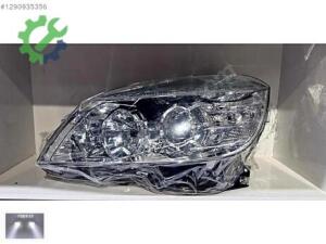 MERCEDES 204 KASA SAĞ FAR HALOJEN
