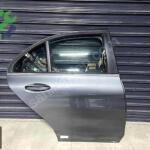 MERCEDES BENZ C SERİSİ W205 SAĞ ARKA KAPI FÜME