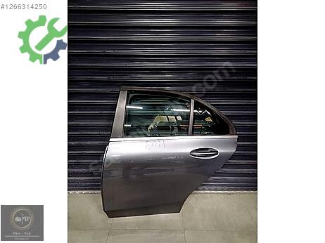 Mercedes-Benz C Sol Arka Kapı çıkma parça