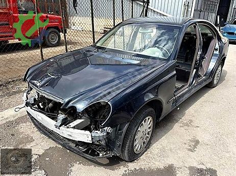 Mercedes-Benz E Sol Marşpiyel Sacı çıkma parça