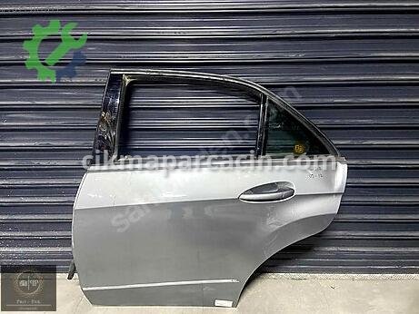 Mercedes-Benz E Sol Arka Kapı çıkma parça