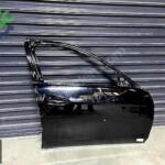 MERCEDES BENZ E SERİSİ W212 SAĞ ÖN KAPI SİYAH
