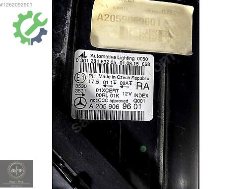 Mercedes-Benz C Sağ Ön Far çıkma parça