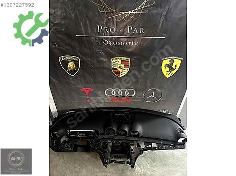 Mercedes-Benz C Torpido çıkma parça